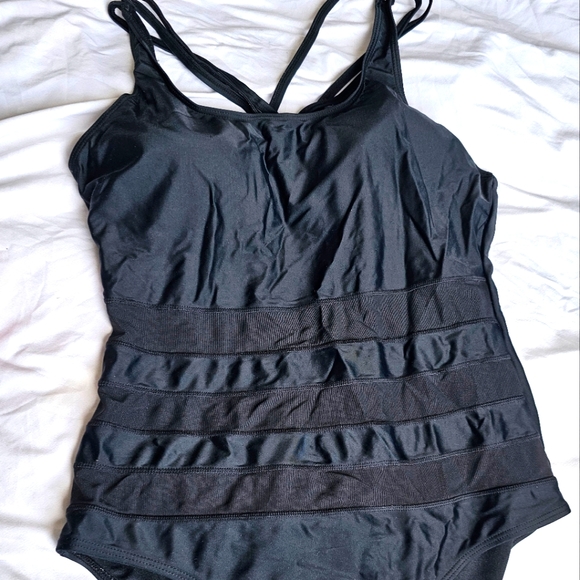 Black one piece swimsuit - Picture 1 of 3